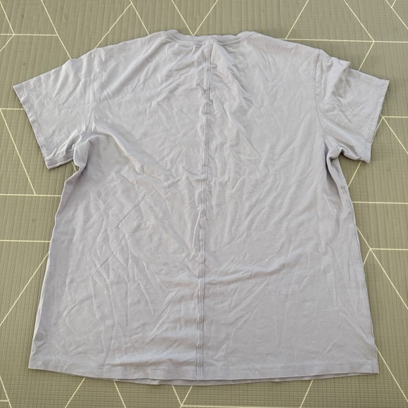 Lululemon All Yours Tee Size 6/8 Short Sleeve Light‎ Purple - Picture 2 of 5